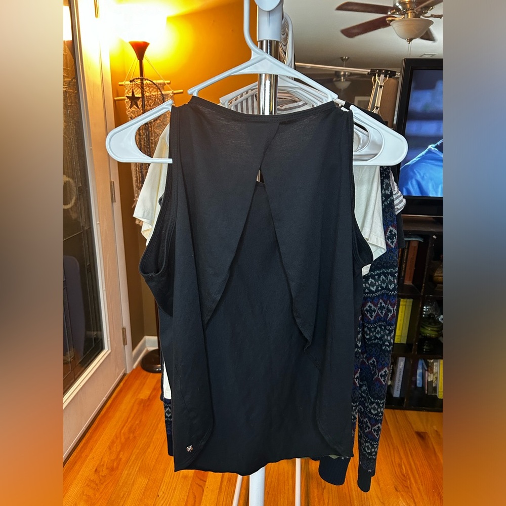 FABLETICS Open Back Tank S - Picture 5 of 6